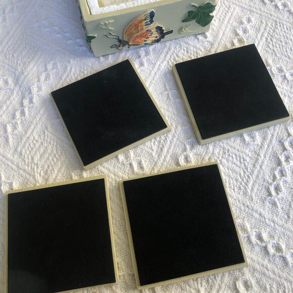 VTG 3D Butterfly Coaster Set w/ Holder 4‑Piece Resin Square New Open Box Cottage - Picture 14 of 16